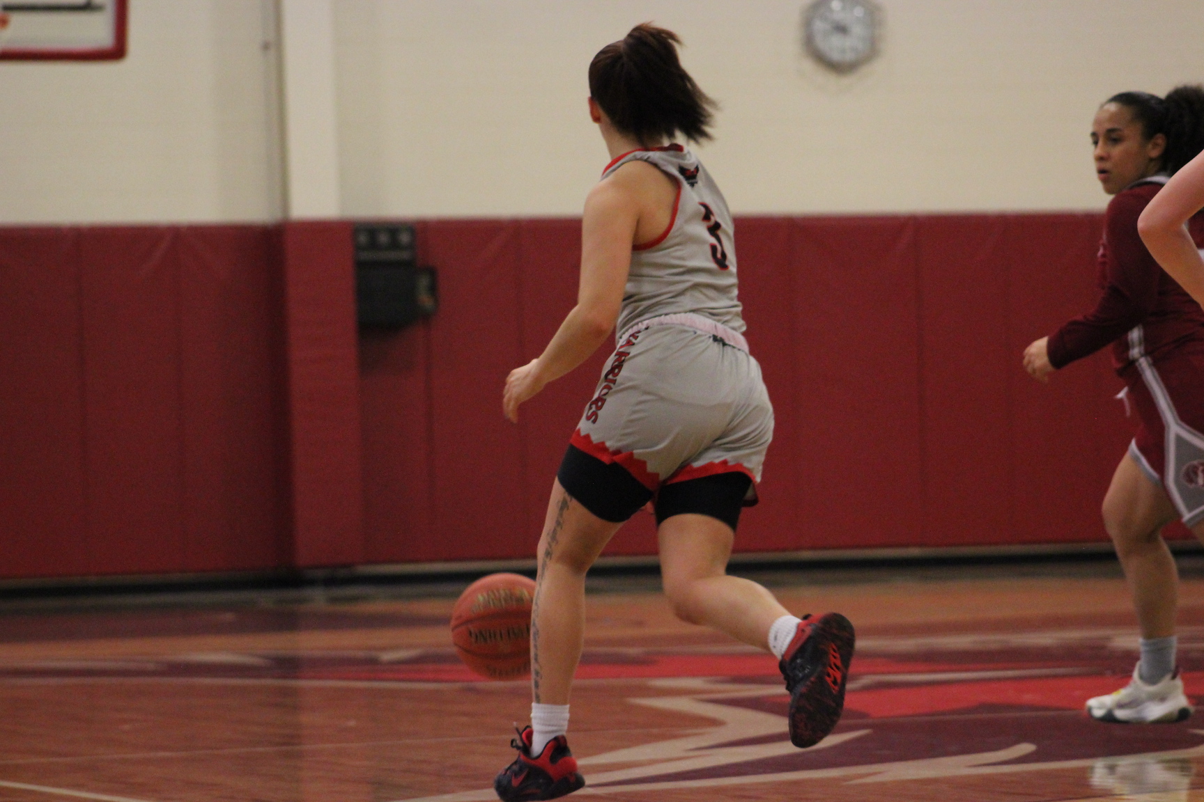 WOMEN'S BASKETBALL OPENS SEASON AGAINST LAMBTON; CELEBRATES 2022-23 WHAC TITLE
