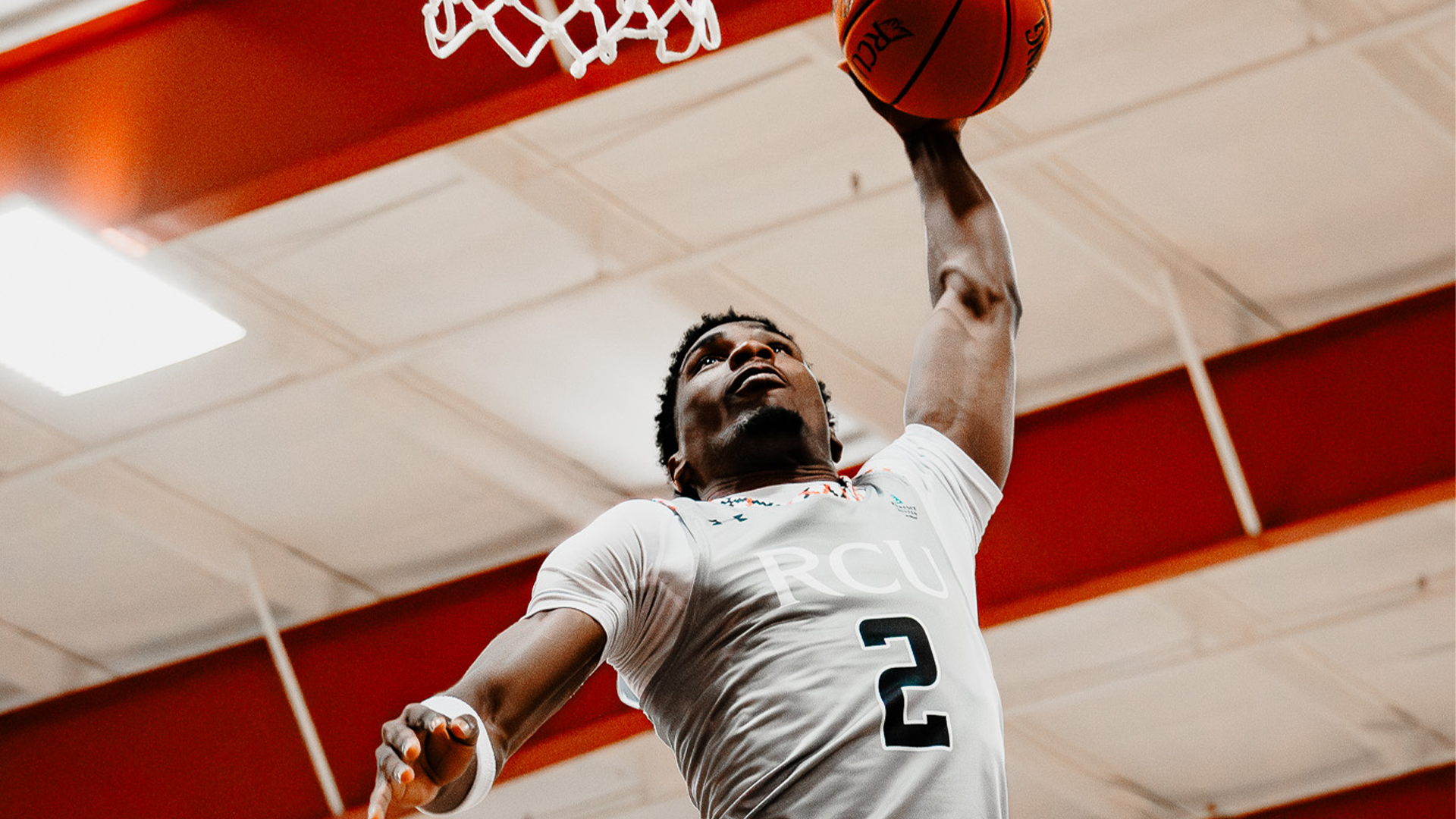 Men's Basketball earns fifth win of the season to finish up the Faith Works Classic 2-0