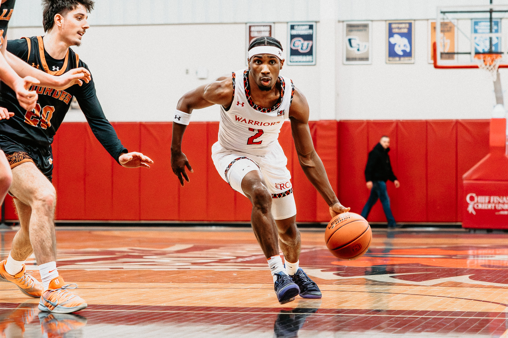 Men's Basketball takes home win over Siena Heights