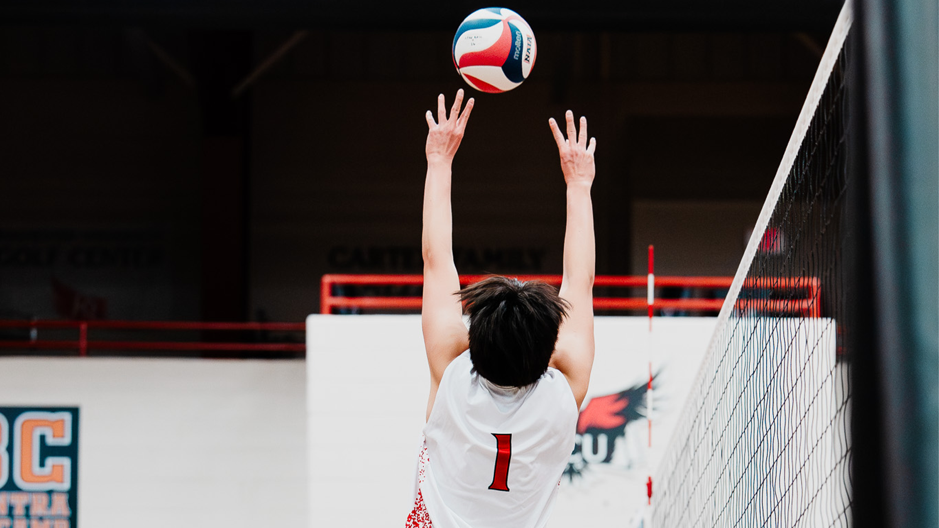 Men's Volleyball closes home stand, falling to Lourdes