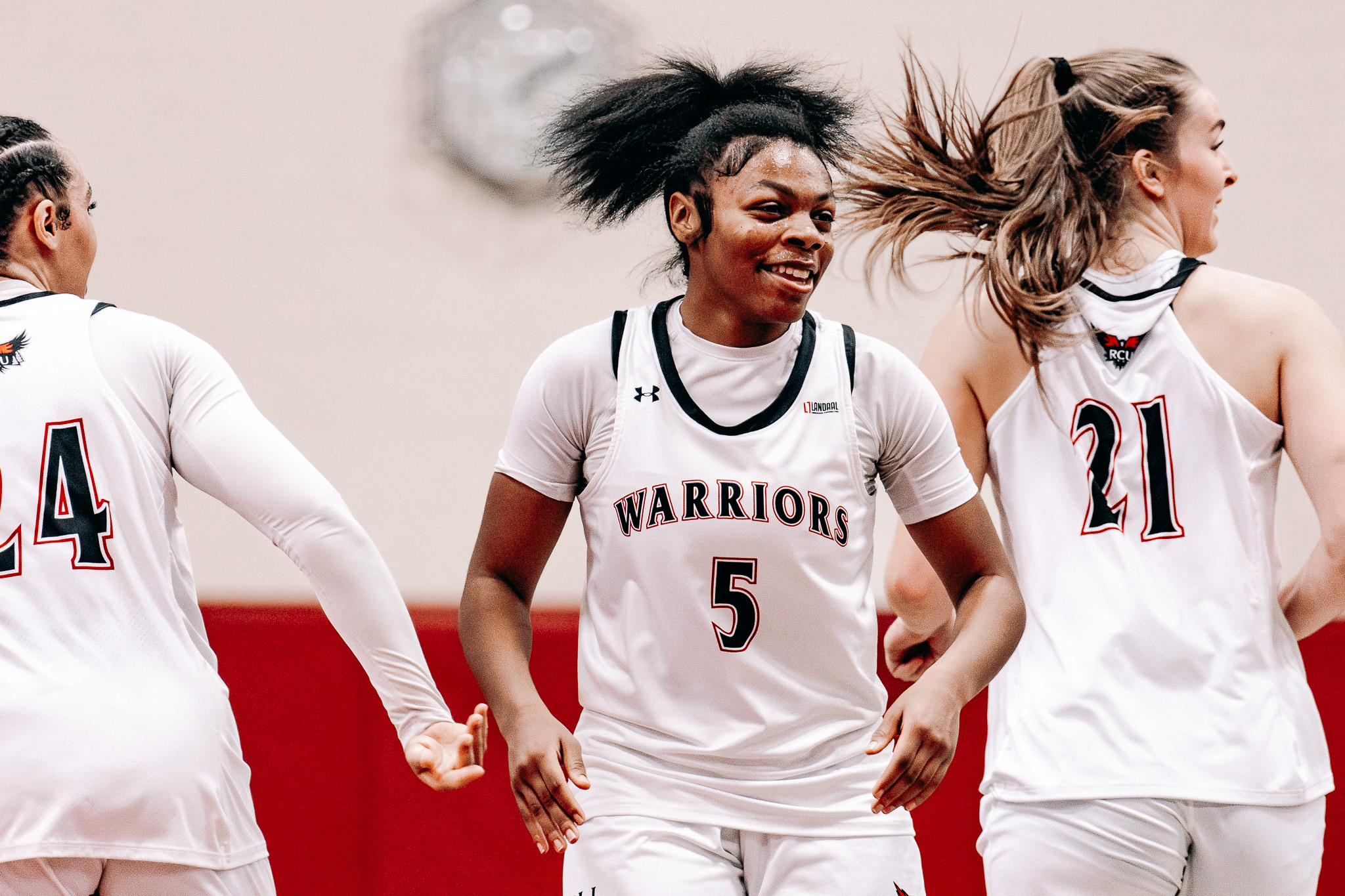 Women's Basketball upsets #20 Indiana Tech in tight battle